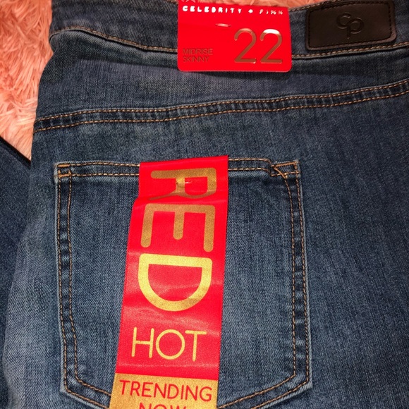 Celebrity Pink Jeans NWT - Picture 3 of 4